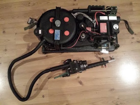 Maker builds his own Ghostbusters proton pack