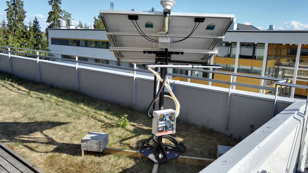 Arduino Blog » Monitor your solar energy with a dual-axis tracker