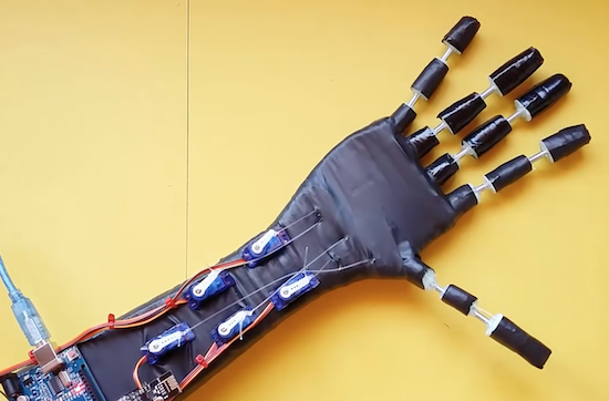 bifald Anmeldelse Reaktor Talk to the (low-cost robotic) hand! | Arduino Blog