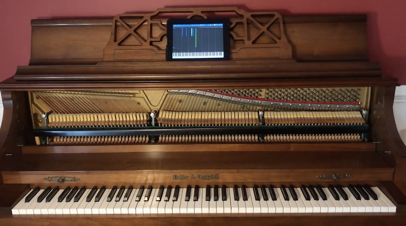 This Arduino-powered piano can play 