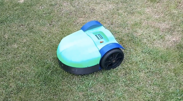 Robotic lawnmower uses multi-Arduino control | Arduino Blog