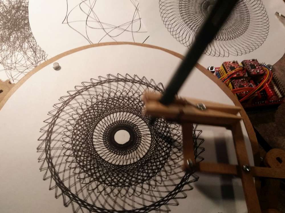 DIY Spirograph - MCD