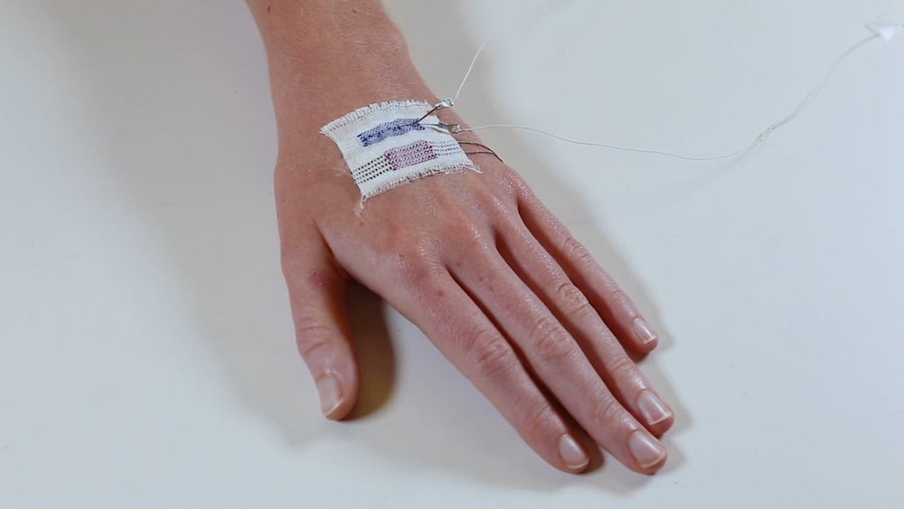 Woven fabric becomes on-skin wearable interface