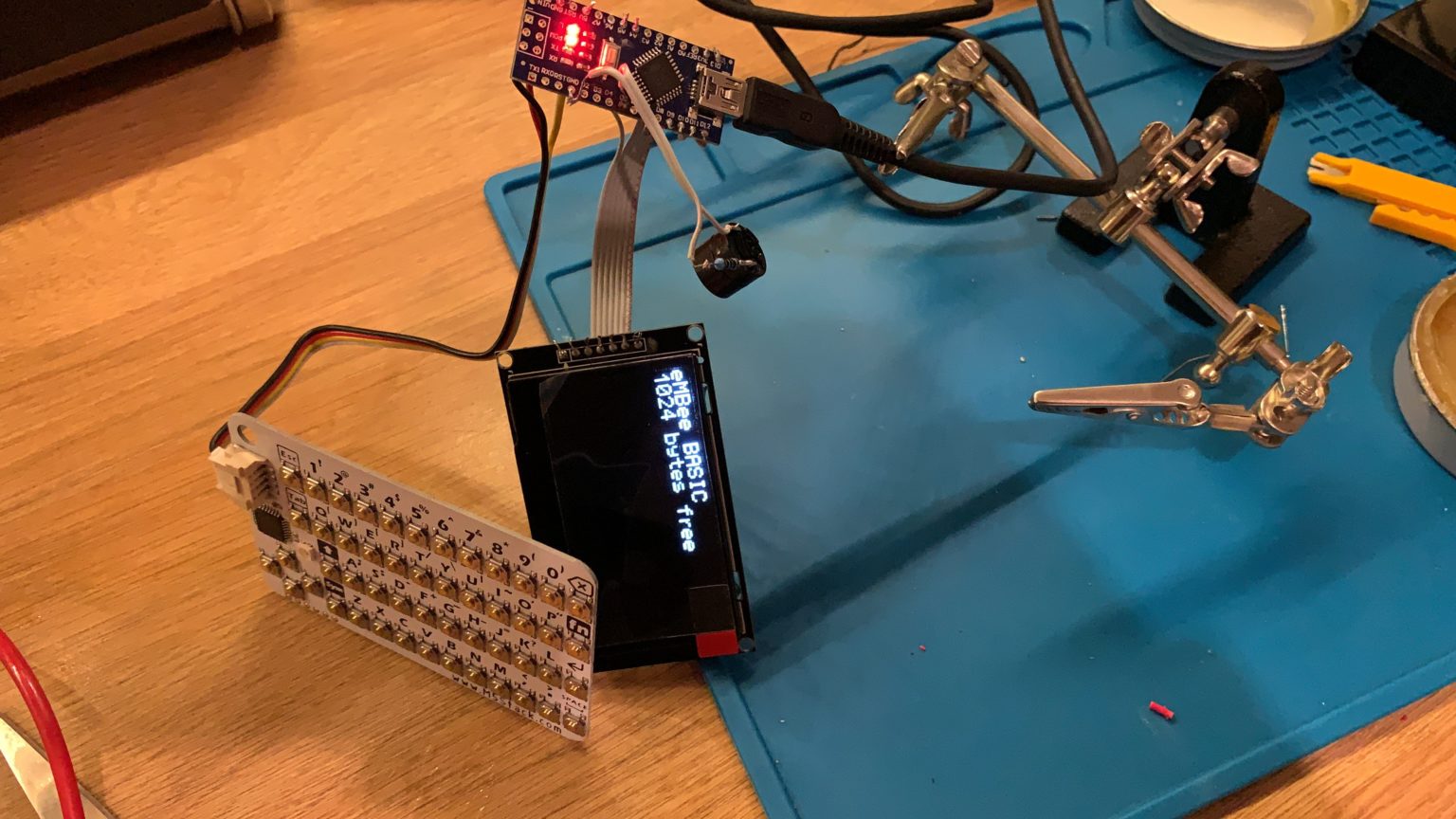 eMBee ONE turns an Arduino and an Altoids tin into an '80s-style pocket ...