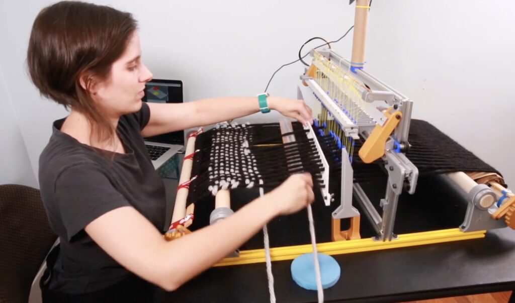 jacquard weaving loom