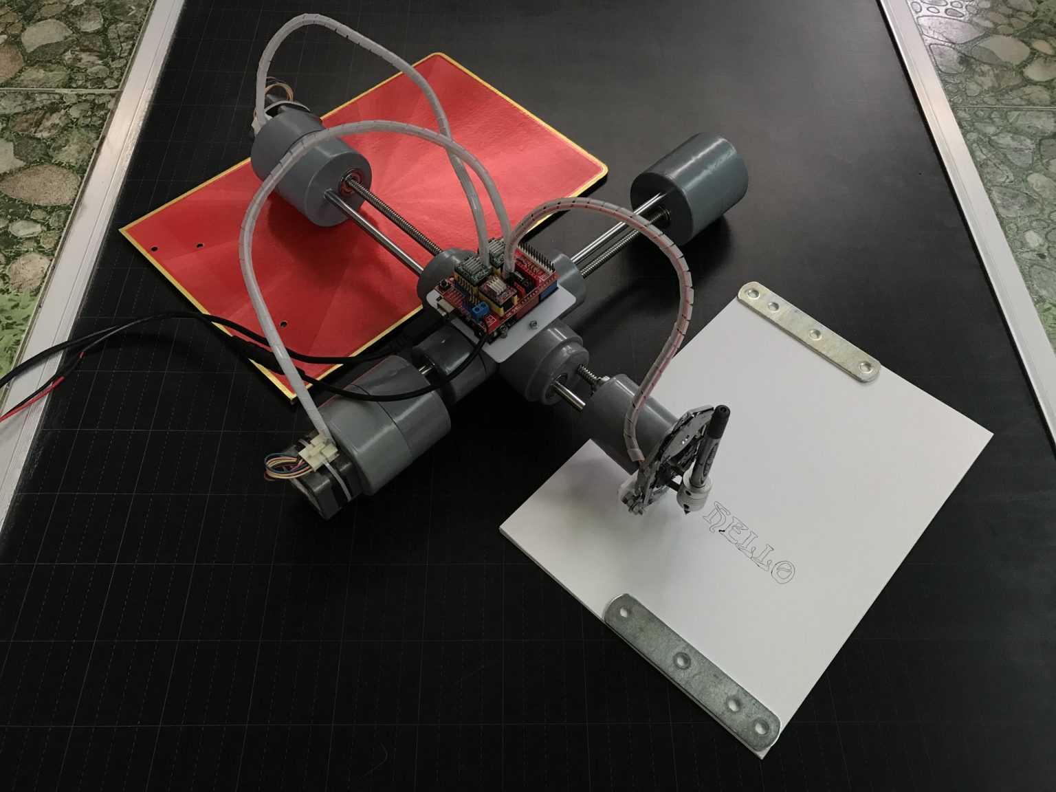 The P-CNC Plotter is a DIY drawing machine 'disguised as a quadruped ...