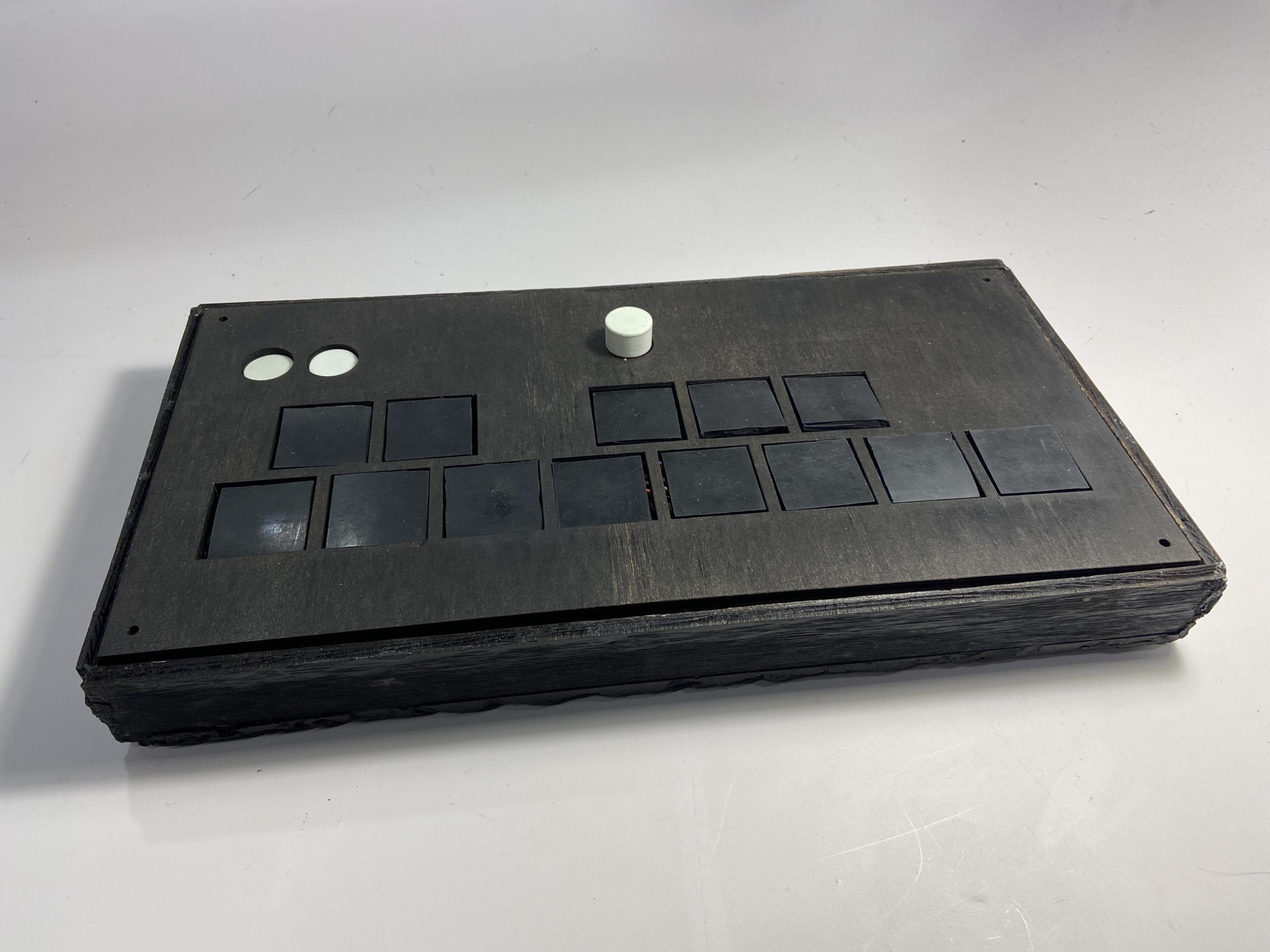 Making music with a Nano 33 IoT-based MIDI keyboard