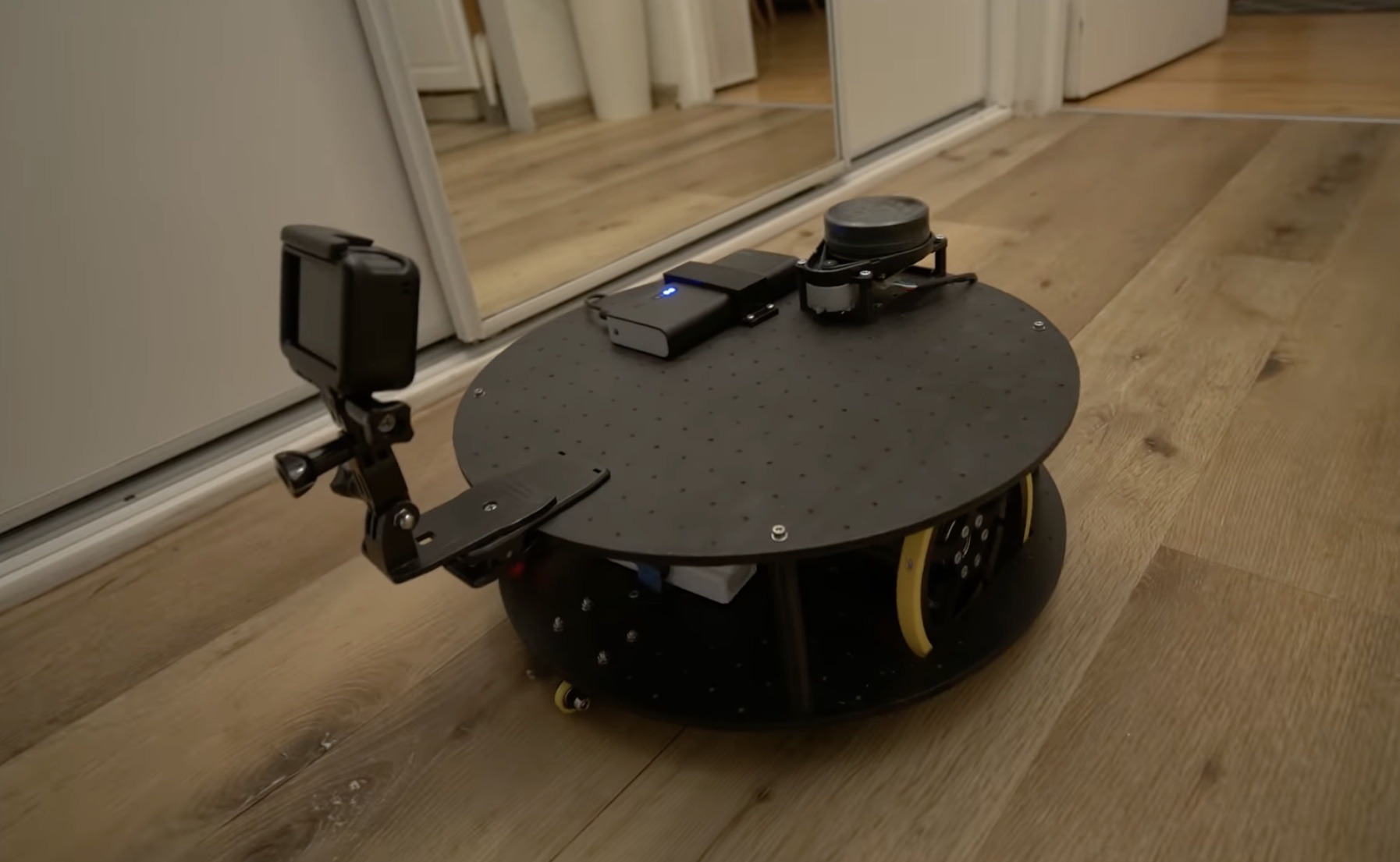 See how Nikodem Bartnik integrated LIDAR room mapping into his DIY robotics platform