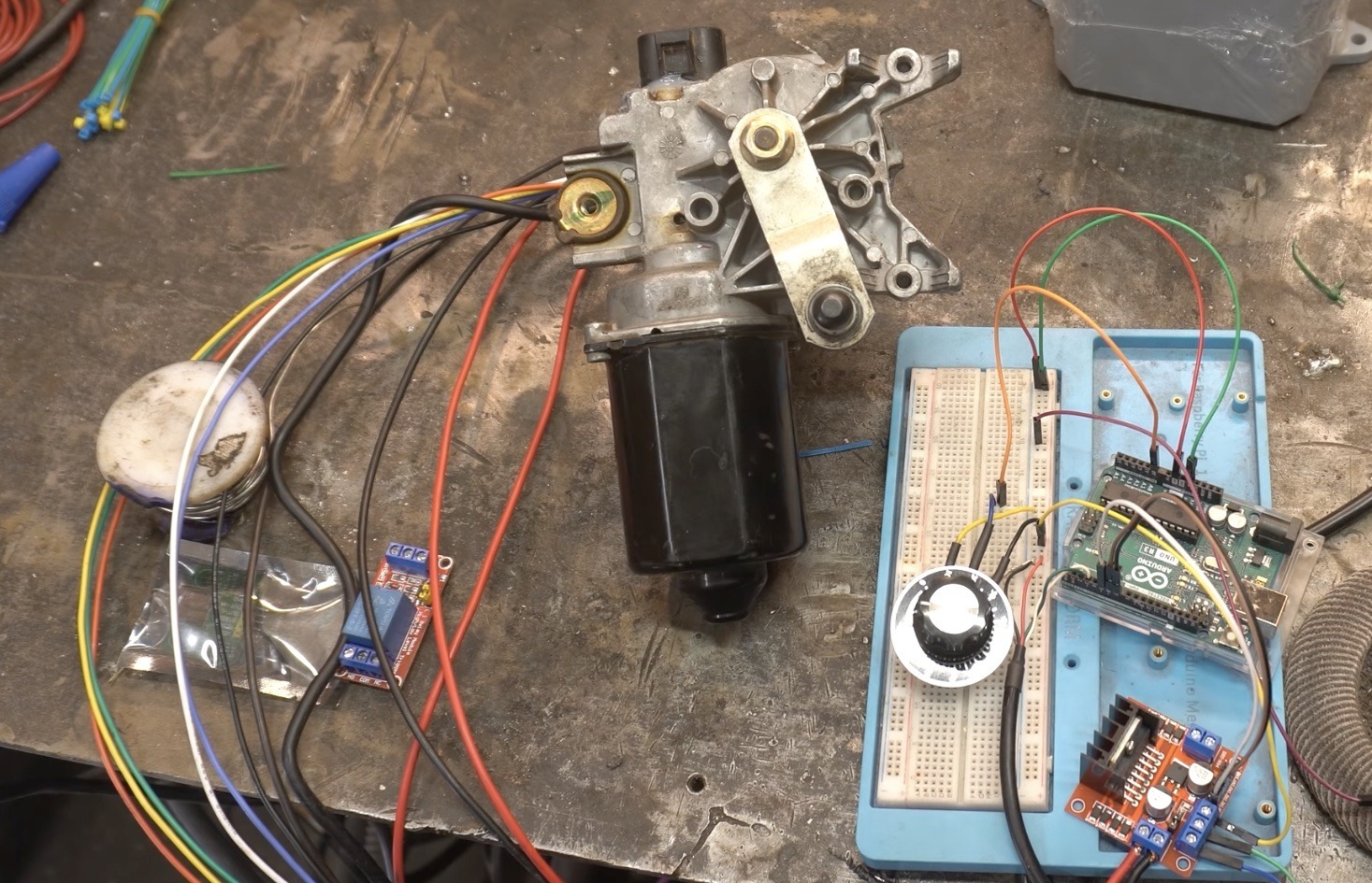 These special windshield wipers move to the beat of a car's stereo