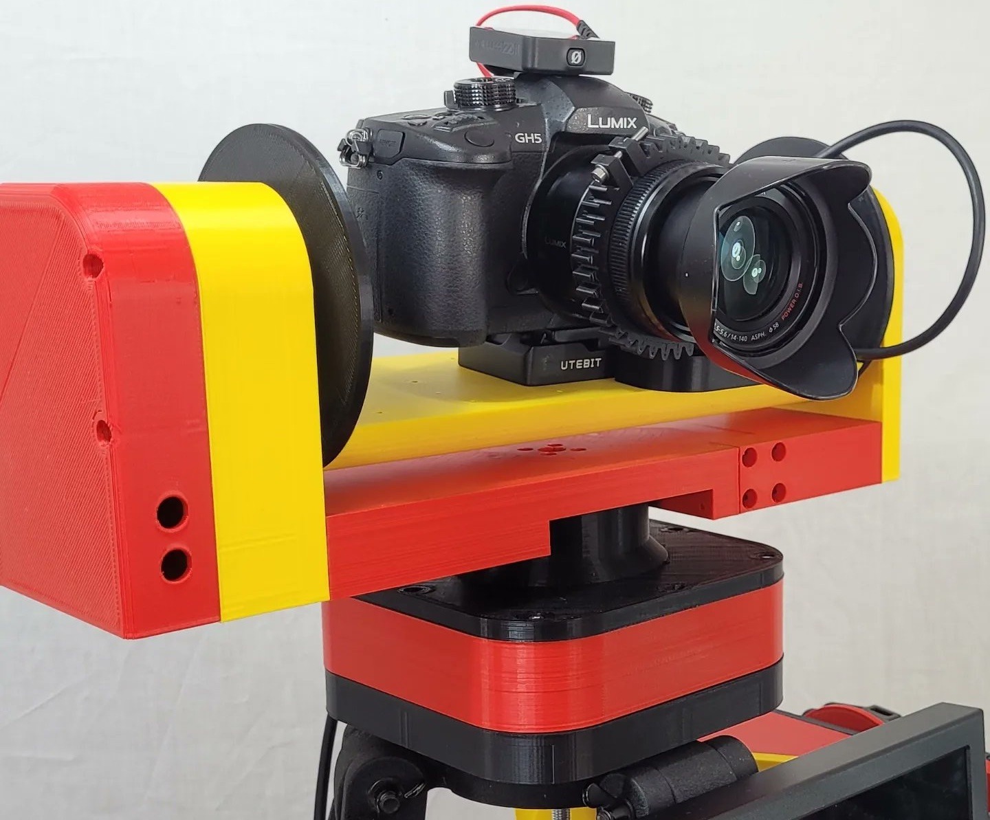 Try James Bruton’s robotic digital camera operator