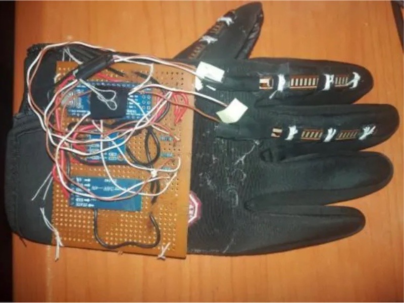 This glove translates sign language using an array of sensors