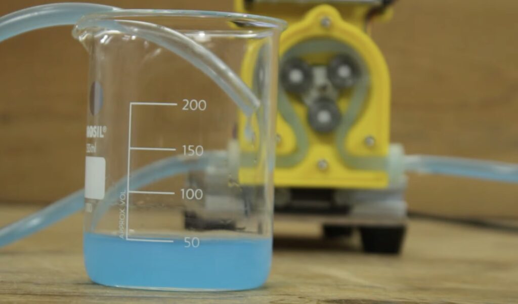 A DIY peristaltic pump controlled by an Arduino