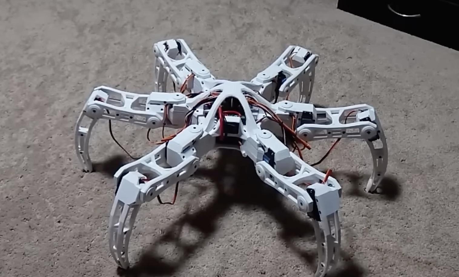 A Very Nimble Diy Hexapod Robot Arduino Blog 4679