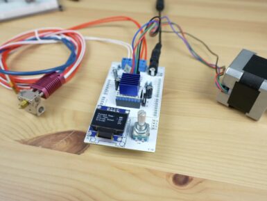 Arduino Uno R4 WiFi controls LED via Web