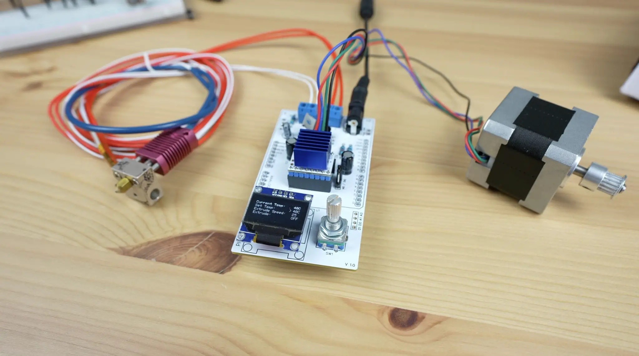 Створіть спеціальний гарячий контролер 3D-принтера за допомогою Arduino UNO R4 WiFi