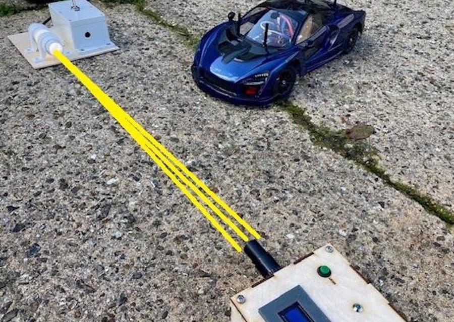 A simple non-contact lap timer for RC car racing