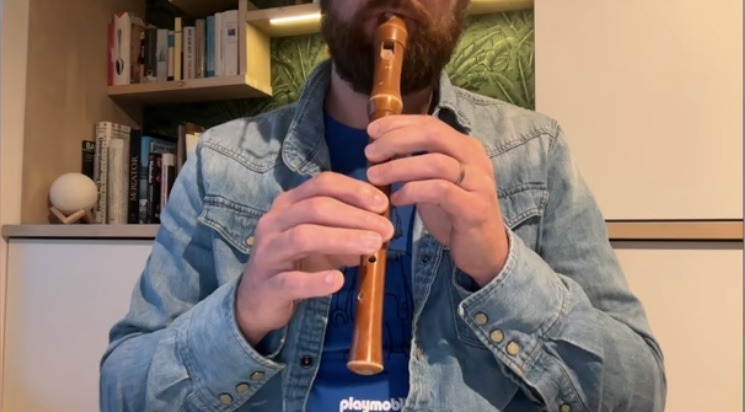 This Arduino Nano RP2040 Connect-powered flute blows your PC’s mouse away