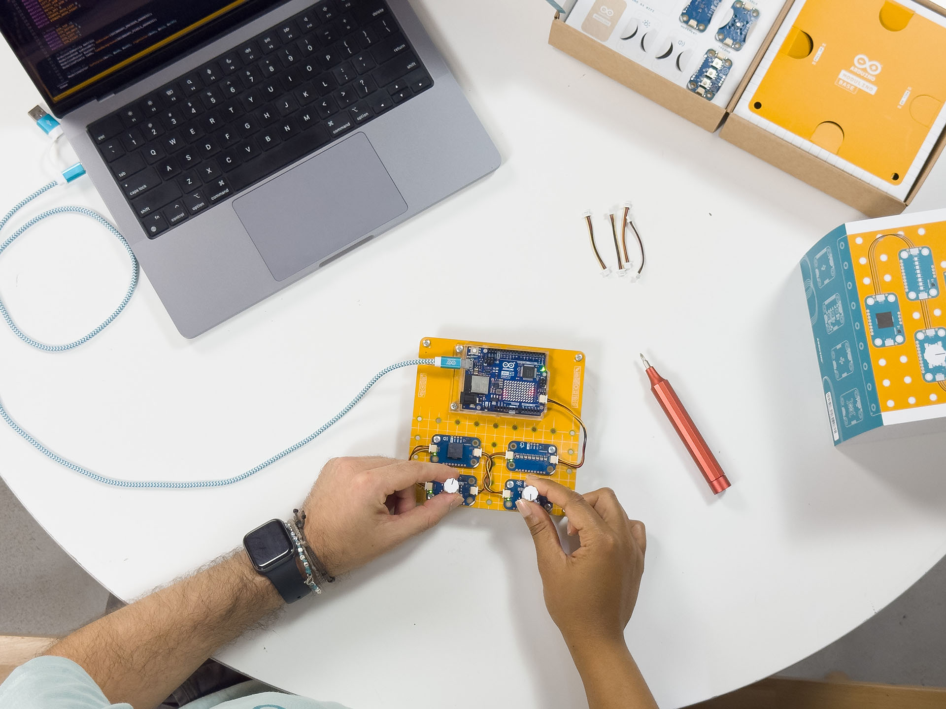 Two NEW Arduino Plug and Make Kit projects recreate iconic vintage ...