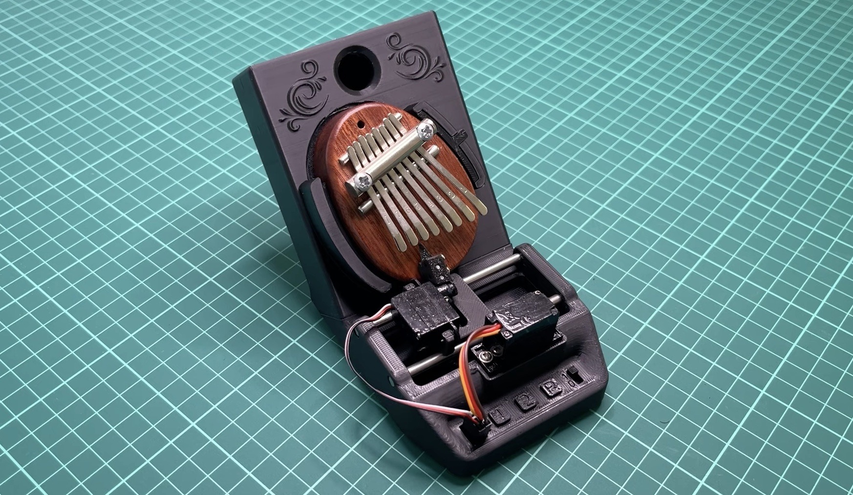 This robotic kalimba plays melodies with an Arduino Nano