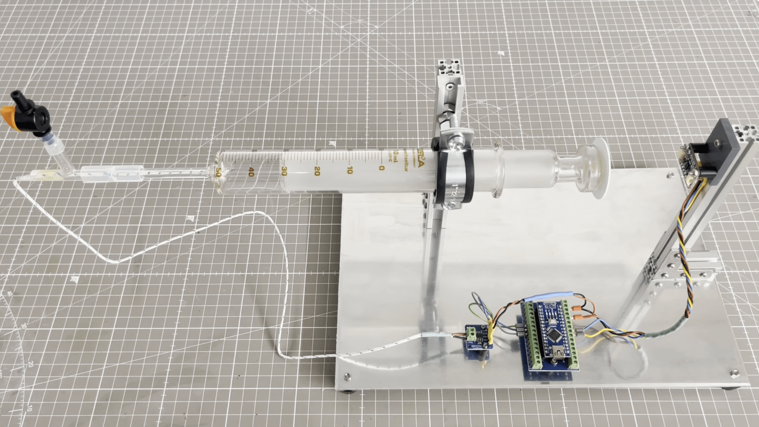 This machine helps to experimentally find an estimation of absolute zero